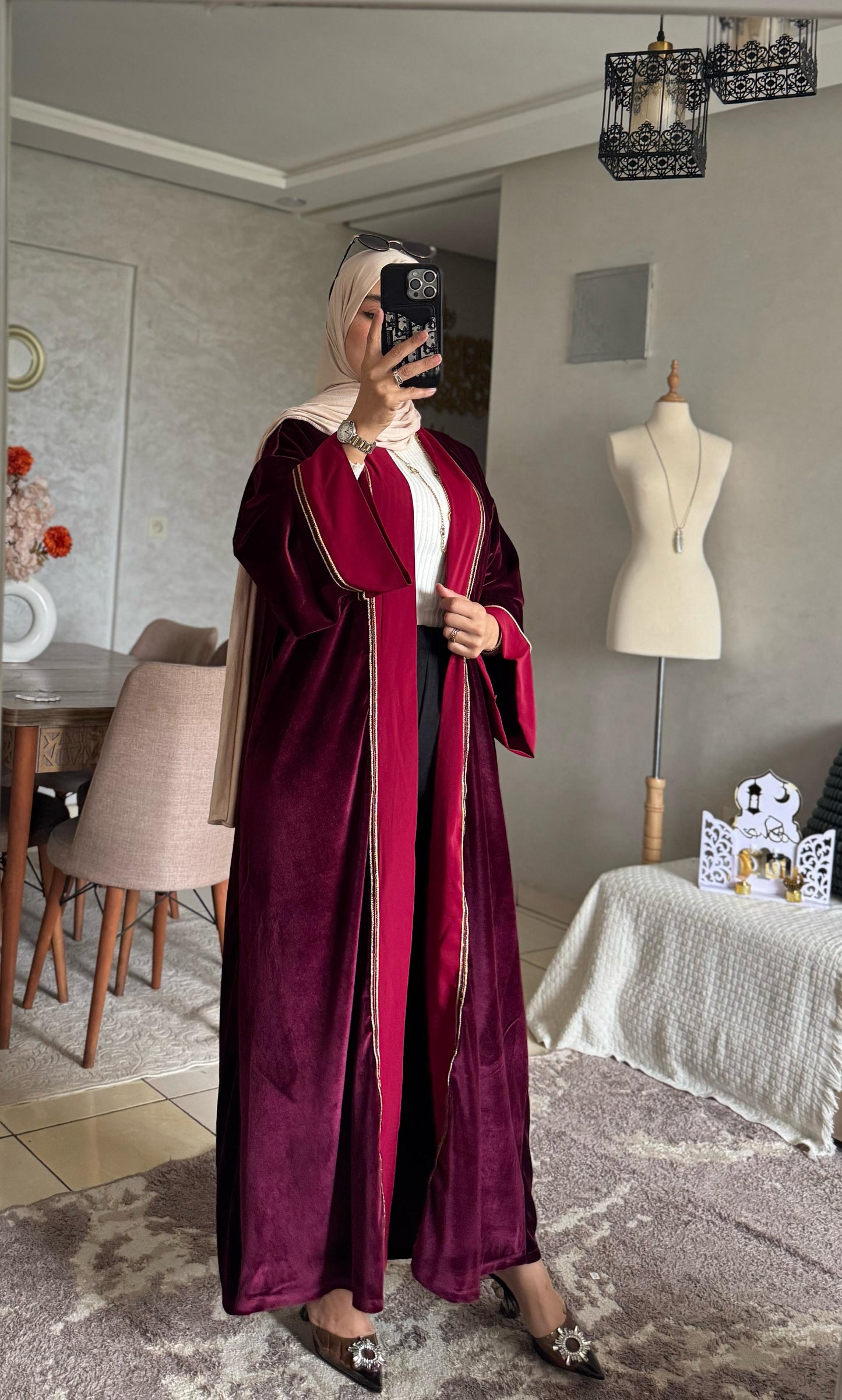 كيمونو عباية شيك بزاف بالڨيلور والكريب