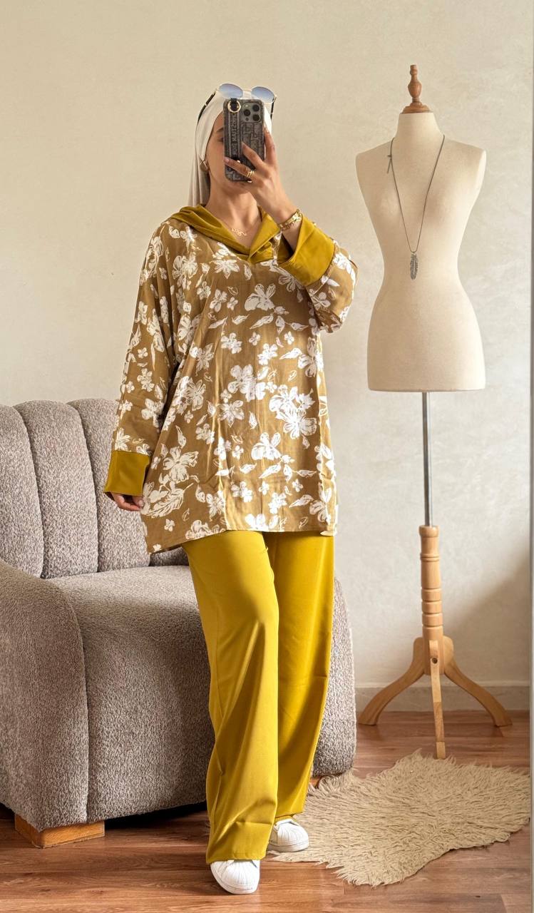 Ensemble Sport Chic avec Capuche