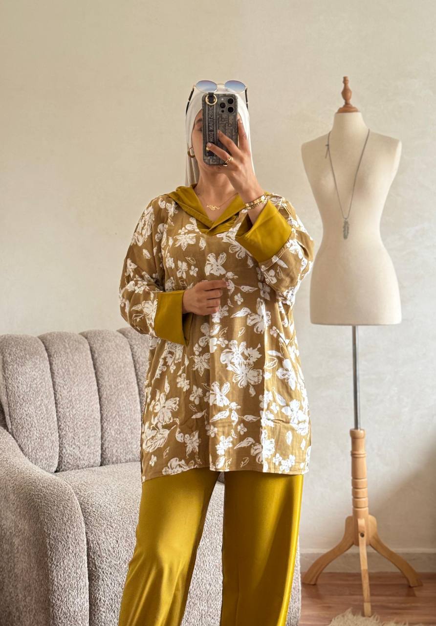 Ensemble Sport Chic avec Capuche