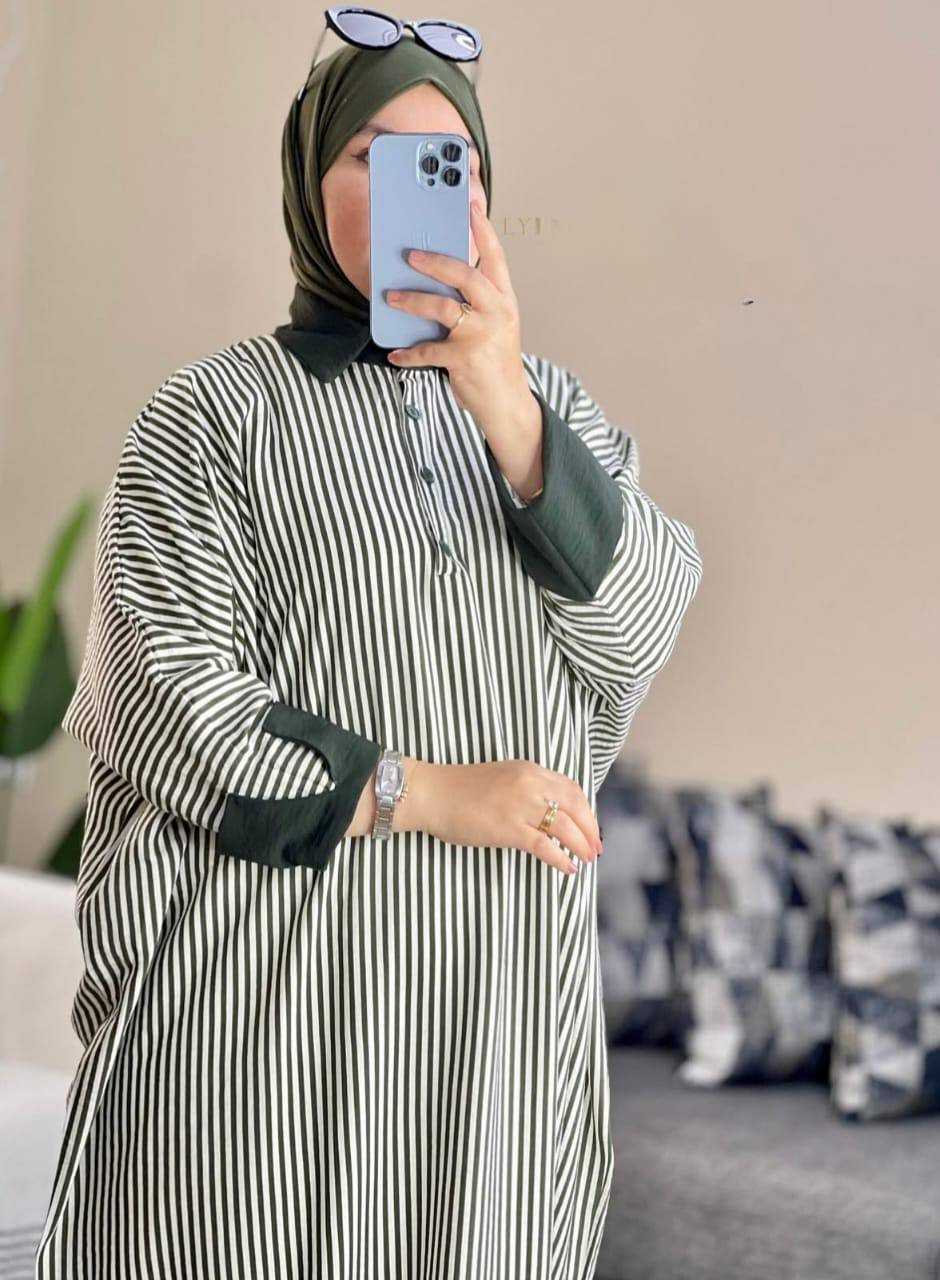 Robe Oversize en Lin Rayé – Élégance Confortable au Quotidien