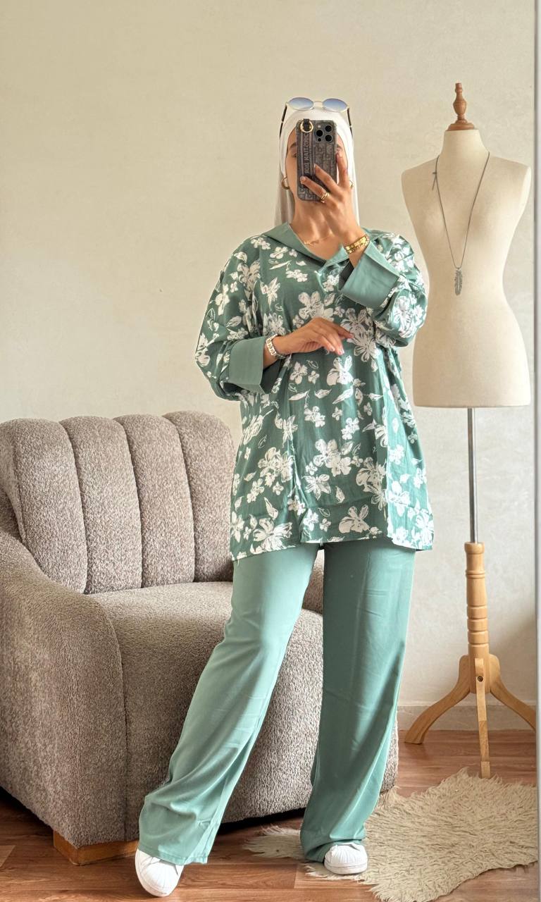 Ensemble Sport Chic avec Capuche