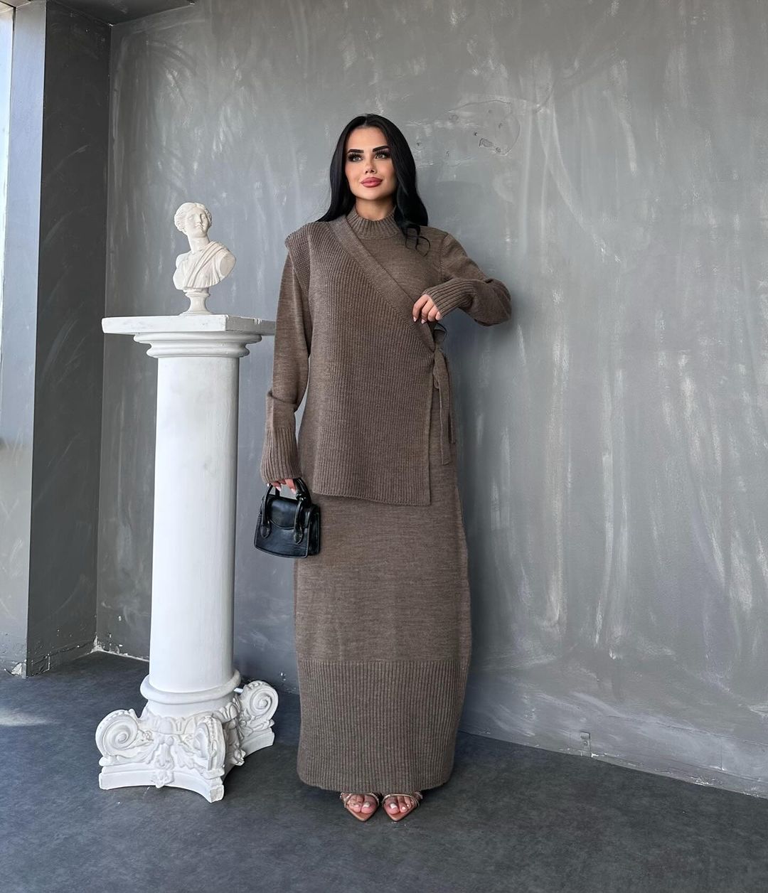 Robe avec gilet assorti et assymetrique